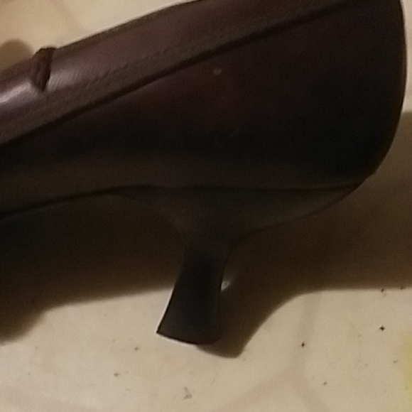 High heels - Picture 2 of 2